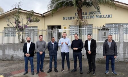 Deputados anunciam R$ 1 milhão para reforma da Escola Pietro Maccari