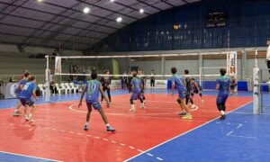 Voleibol masculino de Morro da Fumaça estreia com vitória nos Joguinhos Abertos de Santa Catarina