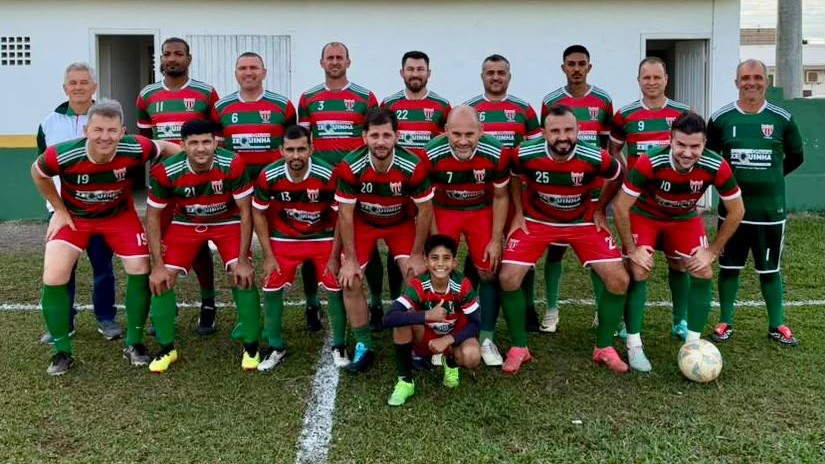 Master do Rui Barbosa goleia o Vila Nova por 4 a 1 em Içara