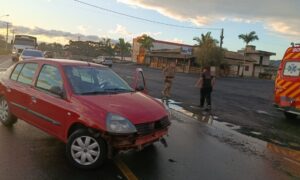 Colisão frontal deixa mulher ferida no Distrito de Estação Cocal