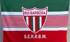 Master Rui Barbosa estreia novo uniforme neste sábado