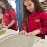 Alunos do Centro Educacional Davi vivenciam aula prática de História e Geografia na Olaria das Artes 3 Alunos do Centro Educacional Davi vivenciam aula prática de História e Geografia na Olaria das Artes