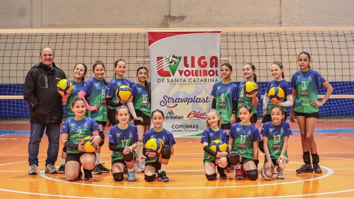 Vôlei feminino Sub-12 de Morro da Fumaça vence primeira etapa da Liga Catarinense