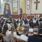 Santa Missa da Crisma reúne 80 crismandos na Igreja Matriz São Roque