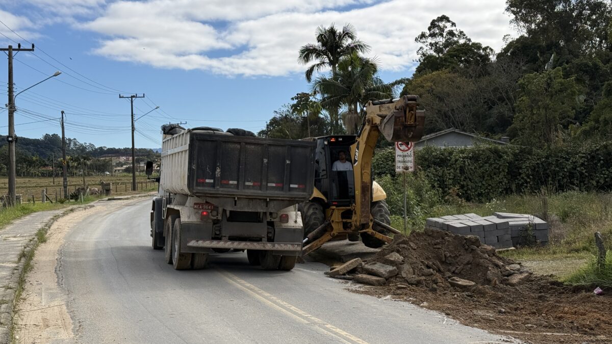 Obras para implantação de ciclovia na Rodovia Tranquilo Sartor iniciam em Morro da Fumaça
