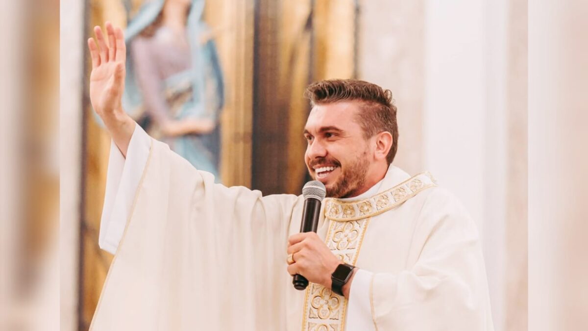 Paróquia São Roque celebra os 10 anos de sacerdócio do padre Daniel Zilli Darolt com missa em ação de graças
