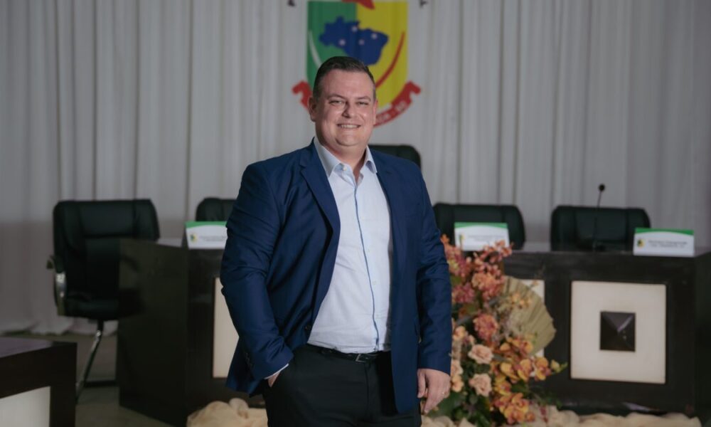 Carlos Sweder toma posse como vereador em Morro da Fumaça