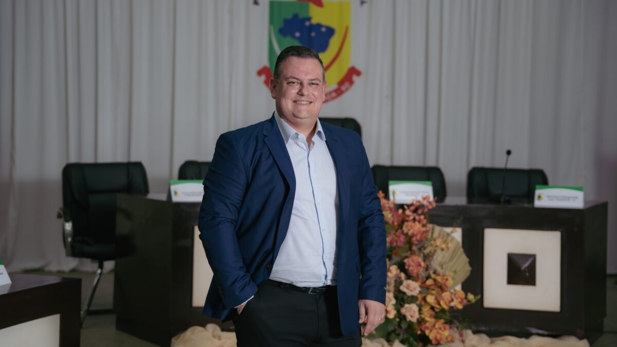 Carlos Sweder toma posse como vereador em Morro da Fumaça