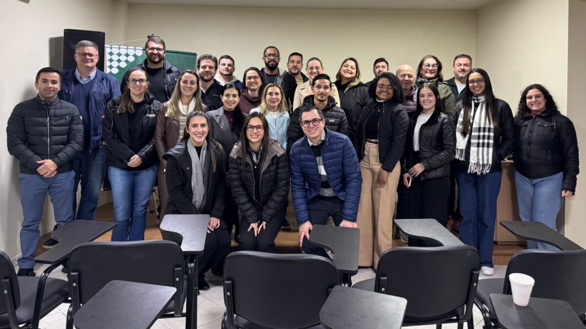 Especialista detalha impactos da Reforma Tributária durante curso na Acimf
