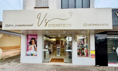 VS Cosméticos comemora 1 ano com coquetel, promoções e brindes neste sábado
