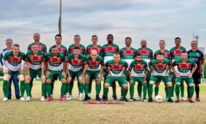 Master do Rui Barbosa estreia novo uniforme, mas sofre revés diante do Master Francesa