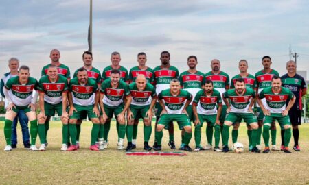 Master do Rui Barbosa estreia novo uniforme, mas sofre revés diante do Master Francesa