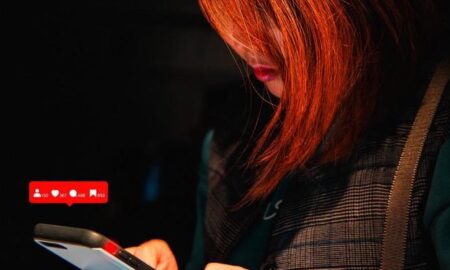 Sogra que atacou nora em redes sociais por conta do neto é condenada por danos morais