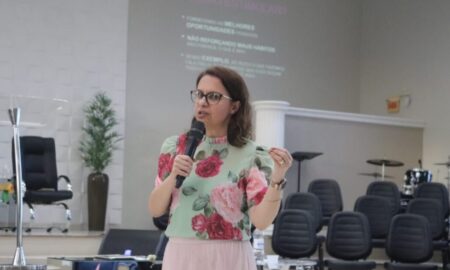Assembleia de Deus promove palestra sobre desenvolvimento infantil e responsabilidade parental