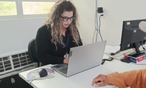 Assistência Social leva atendimento do Cadastro Único até moradores da Mina Fluorita