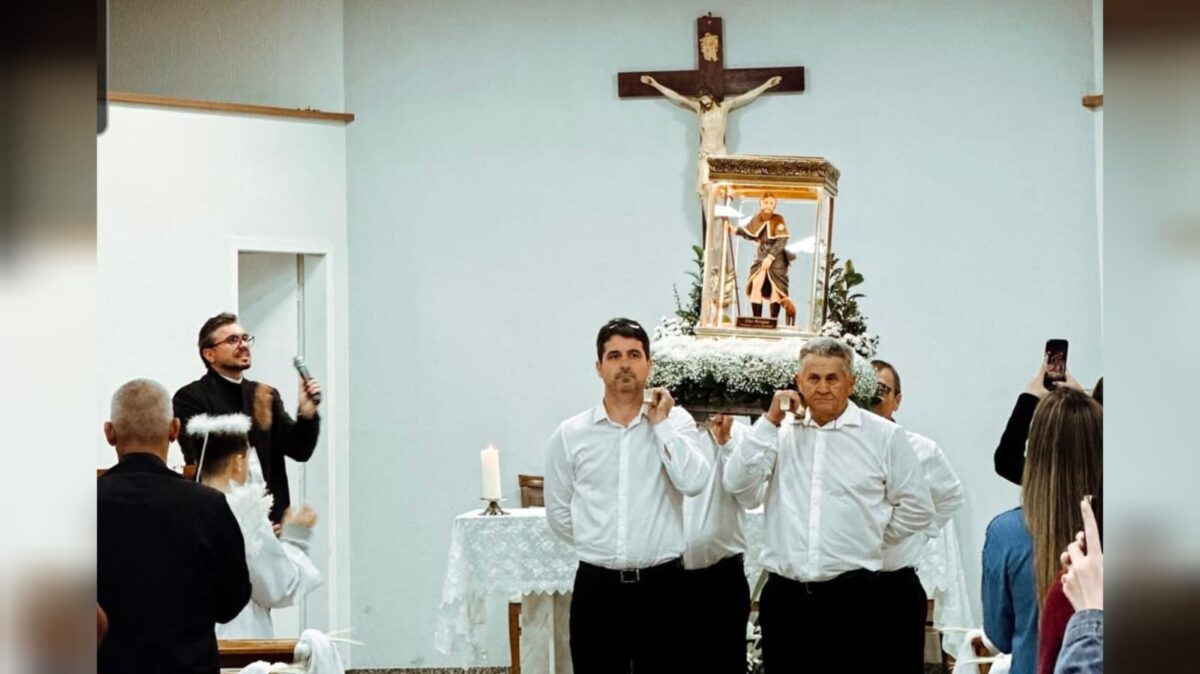 Caravana com a imagem de São Roque percorre comunidades fumacenses