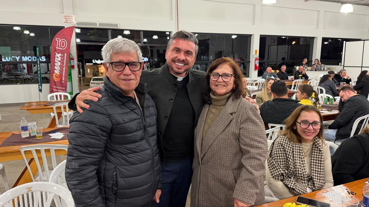 Casal de Tubarão participa da Festa de São Roque há 32 anos