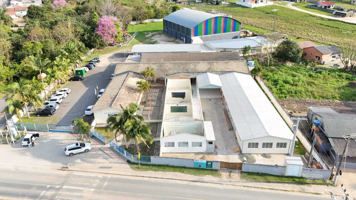 Reforma da Escola Olívio Recco entra em nova fase no bairro Maccari 