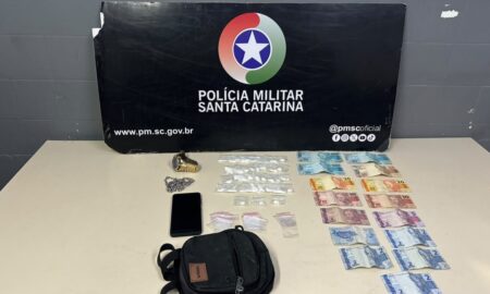 Homem é preso com 39 porções de cocaína durante abordagem em Morro da Fumaça