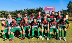 Master do Rui Barbosa vira em Içara e goleia o Master Memb por 5 a 2