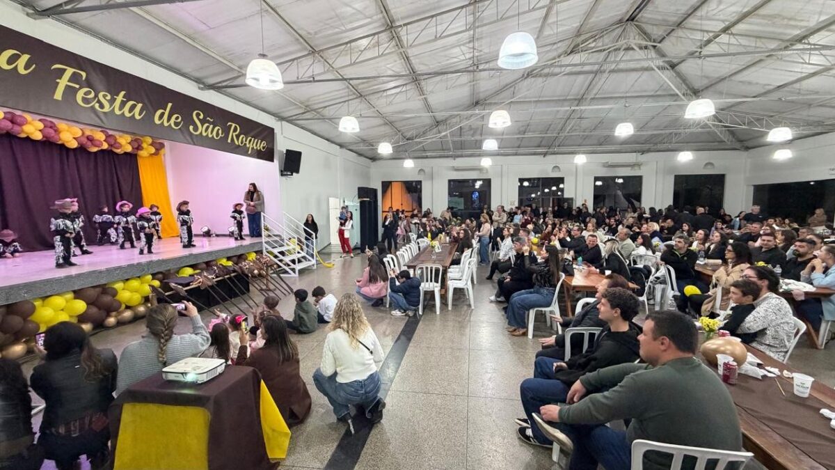 Abertura da semana da 68ª Festa de São Roque reúne comunidade e apresenta novidade na praça de alimentação
