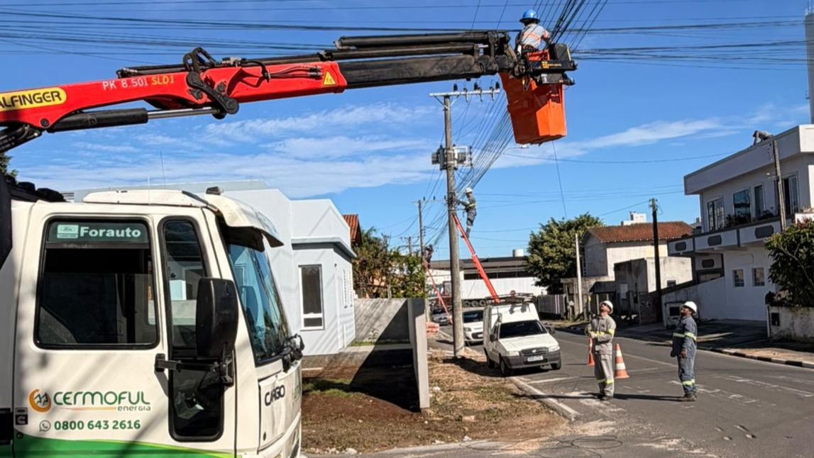 Cermoful inicia Operação Limpa Fios no bairro Presidente Vargas