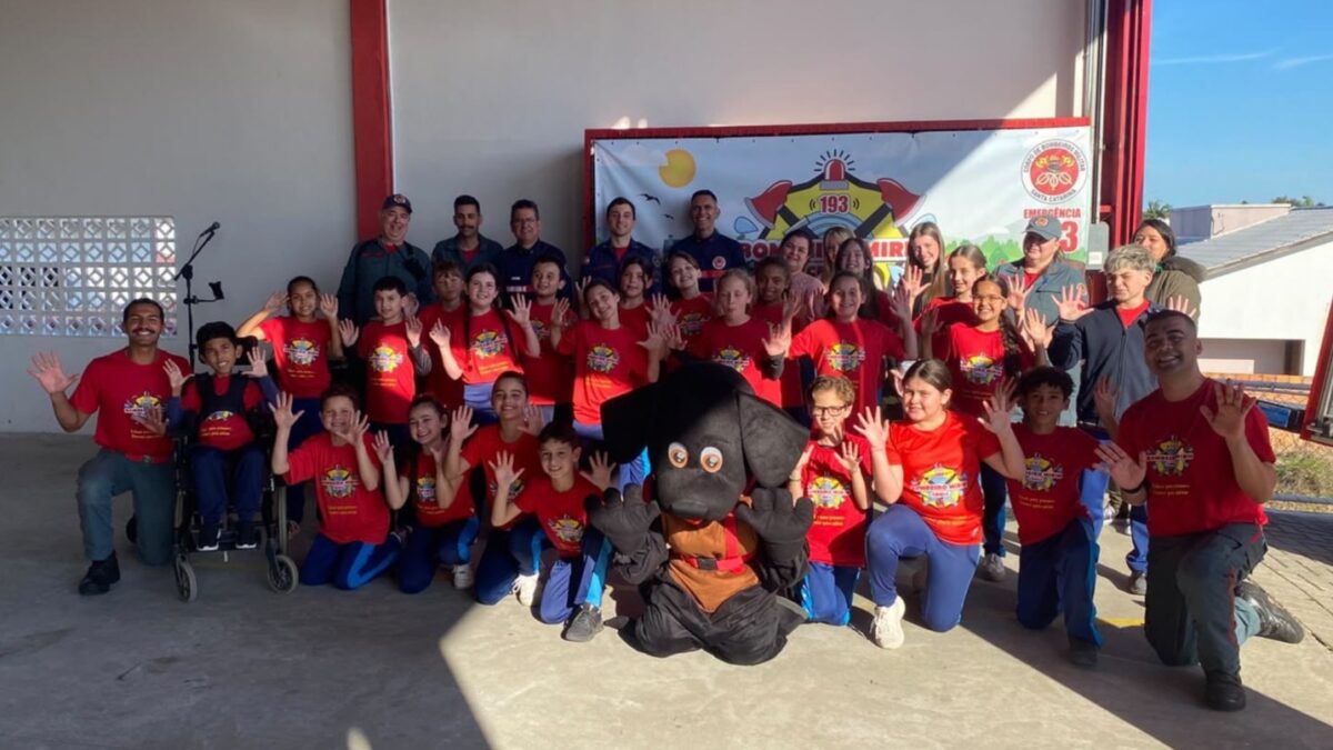 Corpo de Bombeiros Militar forma turma de Bombeiros Mirins em Morro da Fumaça