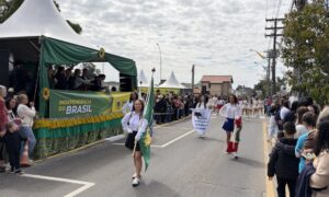 Desfile Cívico reúne milhares de fumacenses em celebração à Independência do Brasil