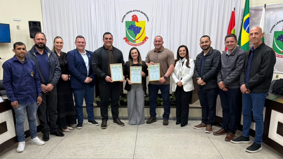 Câmara homenageia atletas classificados para o Mundial de Powerlifting na Polônia