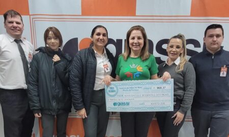 Associação Mãos do Bem recebe quase R$1mil do Troco Solidário