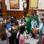 Missa com as Crianças tem participação dos pequenos na Igreja Matriz São Roque 11 Missa com as Crianças tem participação dos pequenos na Igreja Matriz São Roque