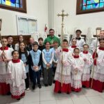 Missa com as Crianças tem participação dos pequenos na Igreja Matriz São Roque 13 Missa com as Crianças tem participação dos pequenos na Igreja Matriz São Roque