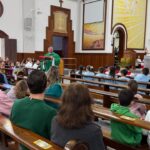Missa com as Crianças tem participação dos pequenos na Igreja Matriz São Roque 6 Missa com as Crianças tem participação dos pequenos na Igreja Matriz São Roque