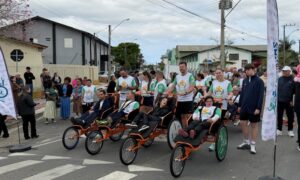 Passeio promovido pela Apae reúne esporte, inclusão e emoção em Morro da Fumaça