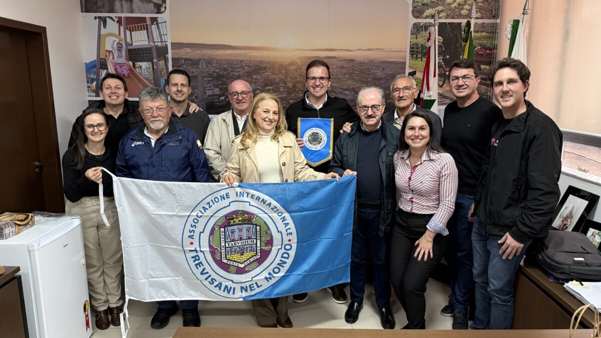 Morro da Fumaça recebe comitivas italianas para troca de experiências e diálogo sobre parcerias