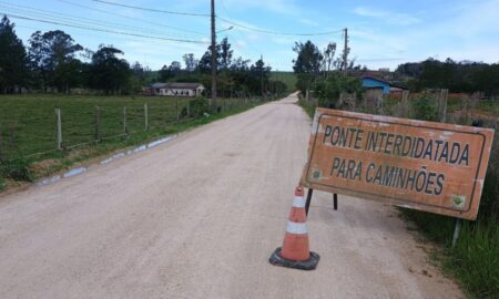 Ponte entre Morro da Fumaça e Içara é interditada para veículos pesados 