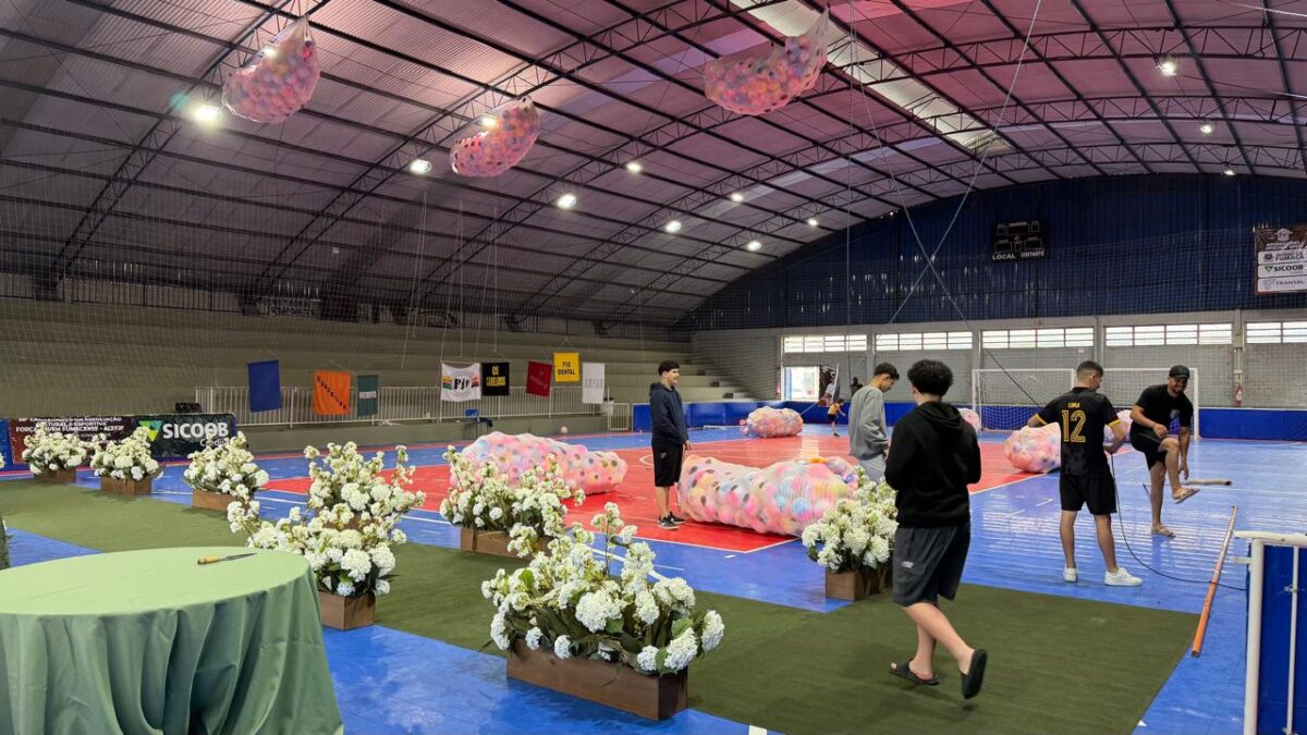 FJF entra na reta final dos preparativos para desfile deste domingo