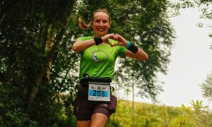 Fumacense Denise Tezza realiza sonho de correr meia maratona em Roma