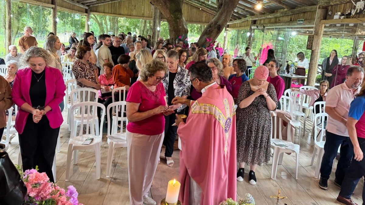 Missa do Outubro Rosa será realizada pela primeira vez na Igreja Matriz São Roque