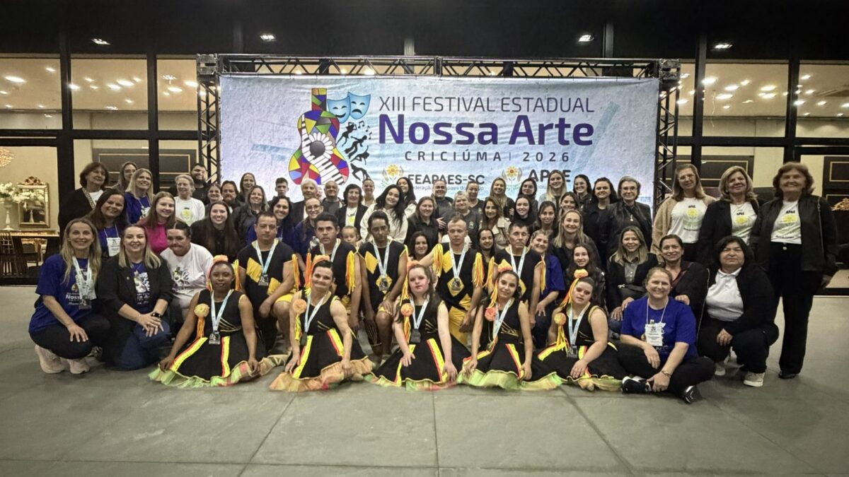 Apae de Morro da Fumaça participa do XIII Festival Estadual Nossa Arte